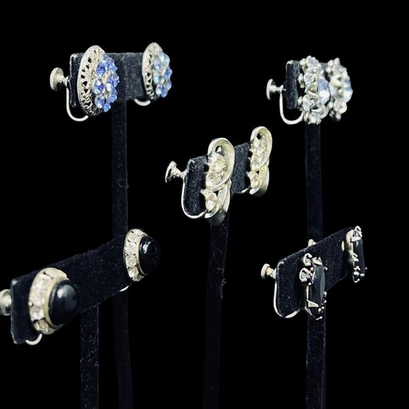 Lot of 5 Silver Tone Screw Back Earrings (5373) - Picture 7 of 8